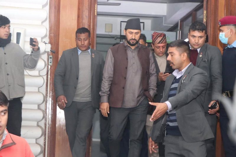 लामिछाने अनागरिक