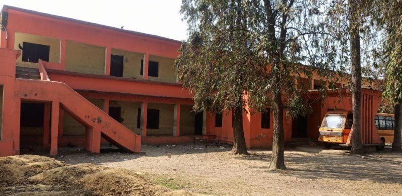 विद्यालय बन्द