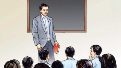 साहाराविहीन बालबालिकालाई पढाउँदै विदेशी नागरिक
