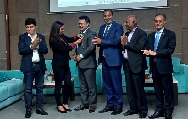 गैरआवासीय नेपाली सङ्घमा कार्यकारी अध्यक्षको कार्यभार हस्तान्तरण