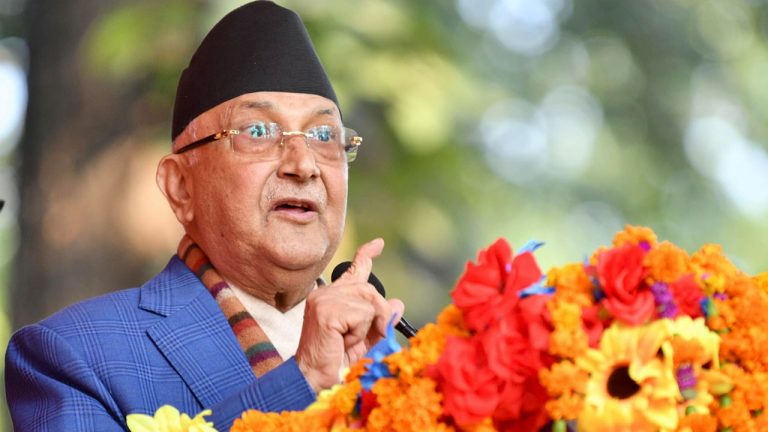 अर्थतन्त्र ओरालो लाग्नु चिन्ताजनक : अध्यक्ष ओली