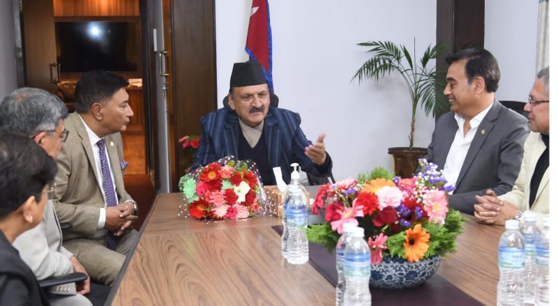 करको दायरा बढाउन अर्थमन्त्रीसमक्ष चेम्बरको आग्रह