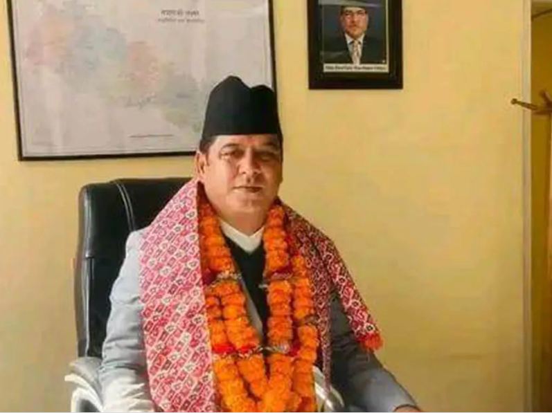 उद्योग, वाणिज्य तथा आपूर्तिमन्त्री दामोदर भण्डारी
