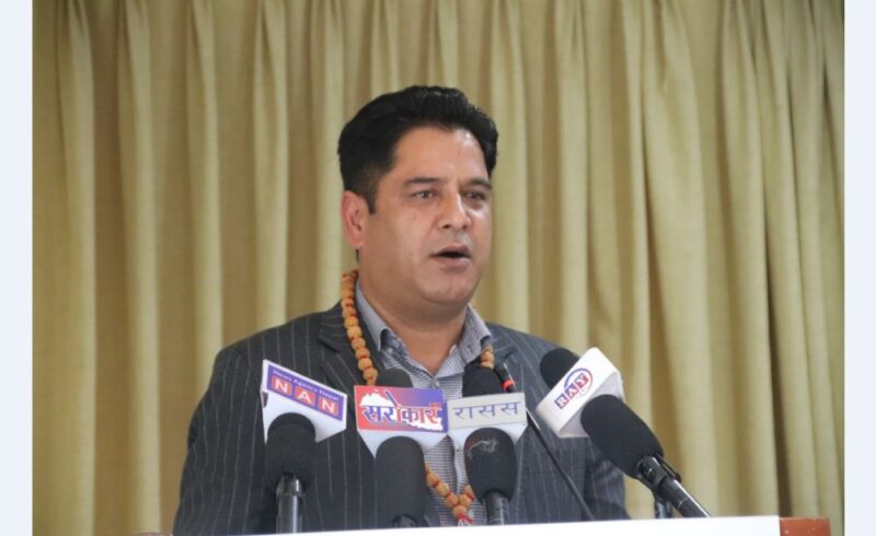 उद्योगमन्त्री भण्डारी