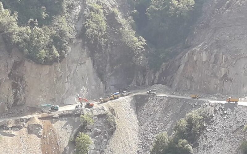 कान्तिलोकपथ