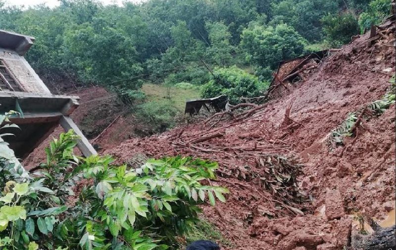 रामेछापमा पहिरो रामेछापमा पहिरो