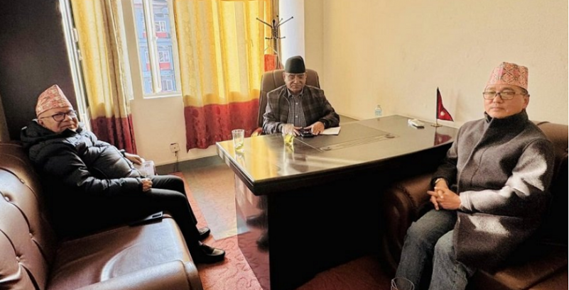 प्रतिपक्षी तीन दलका अध्यक्षहरूको भेट